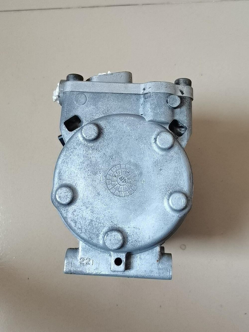 Компрессор кондиционера на Mitsubishi Lancer, BYD F3, Hafei Saima 4G15 4G18