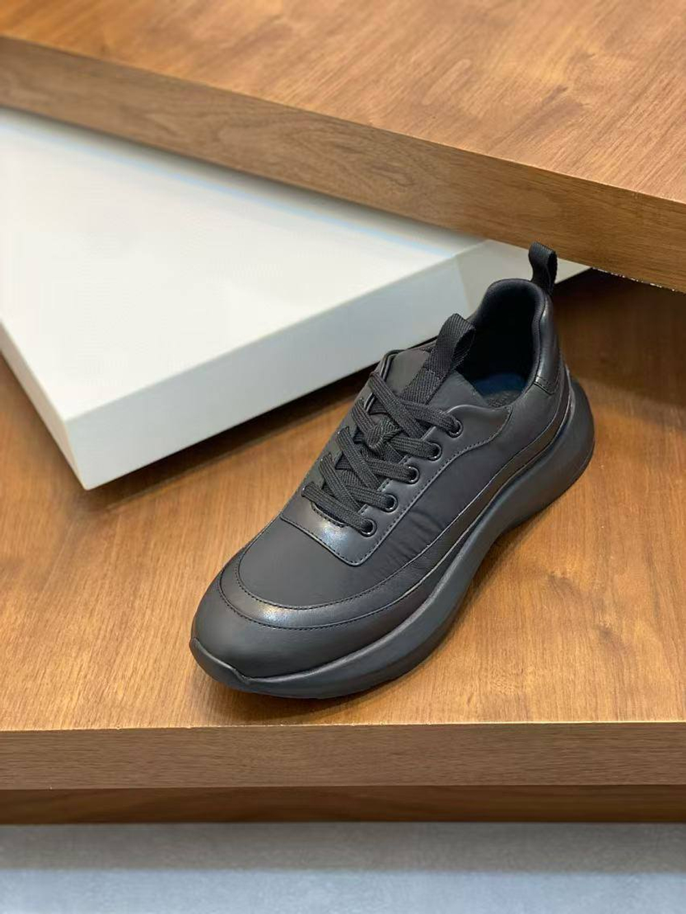 Кроссовки Hermes