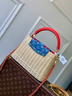 Louis Vuitton Capucines BB