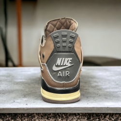 Nike Air Jordan 4 • Violet Ore