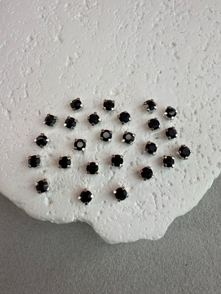 Шатоны 4 мм, Черный в серебре, 25 шт