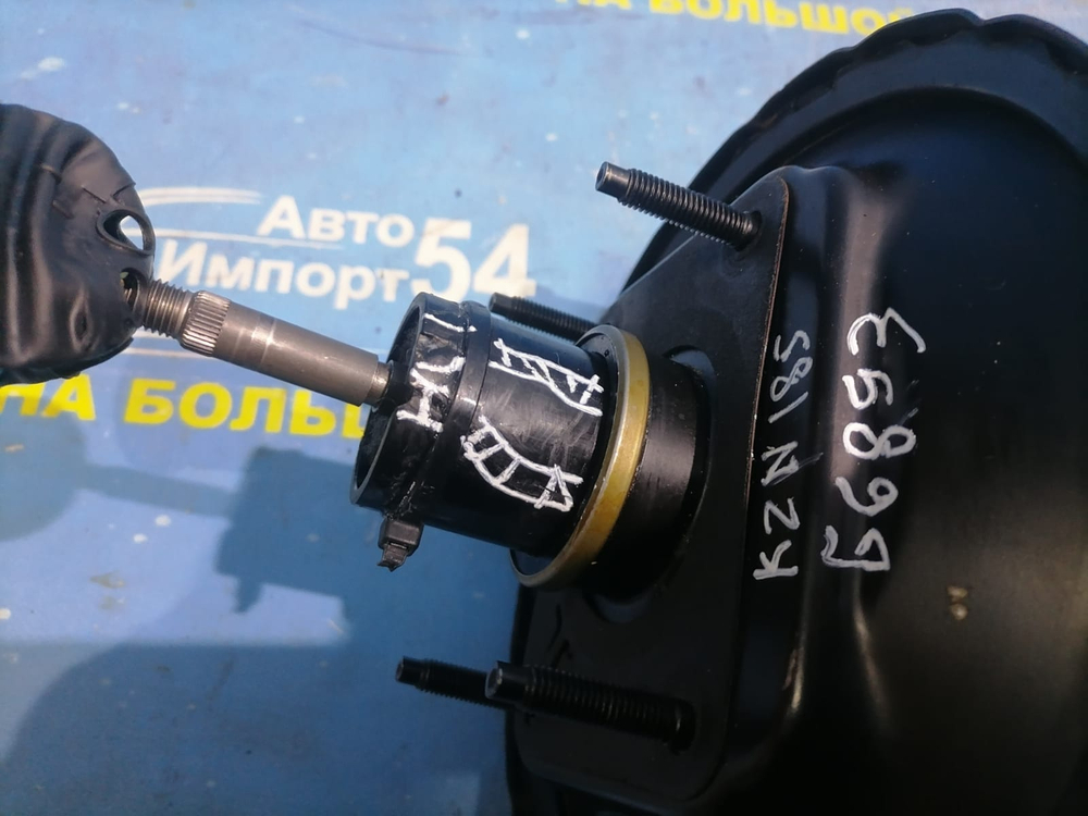 Вакуумный усилитель тормозов TOYOTA HILUX SURF 1995-2002