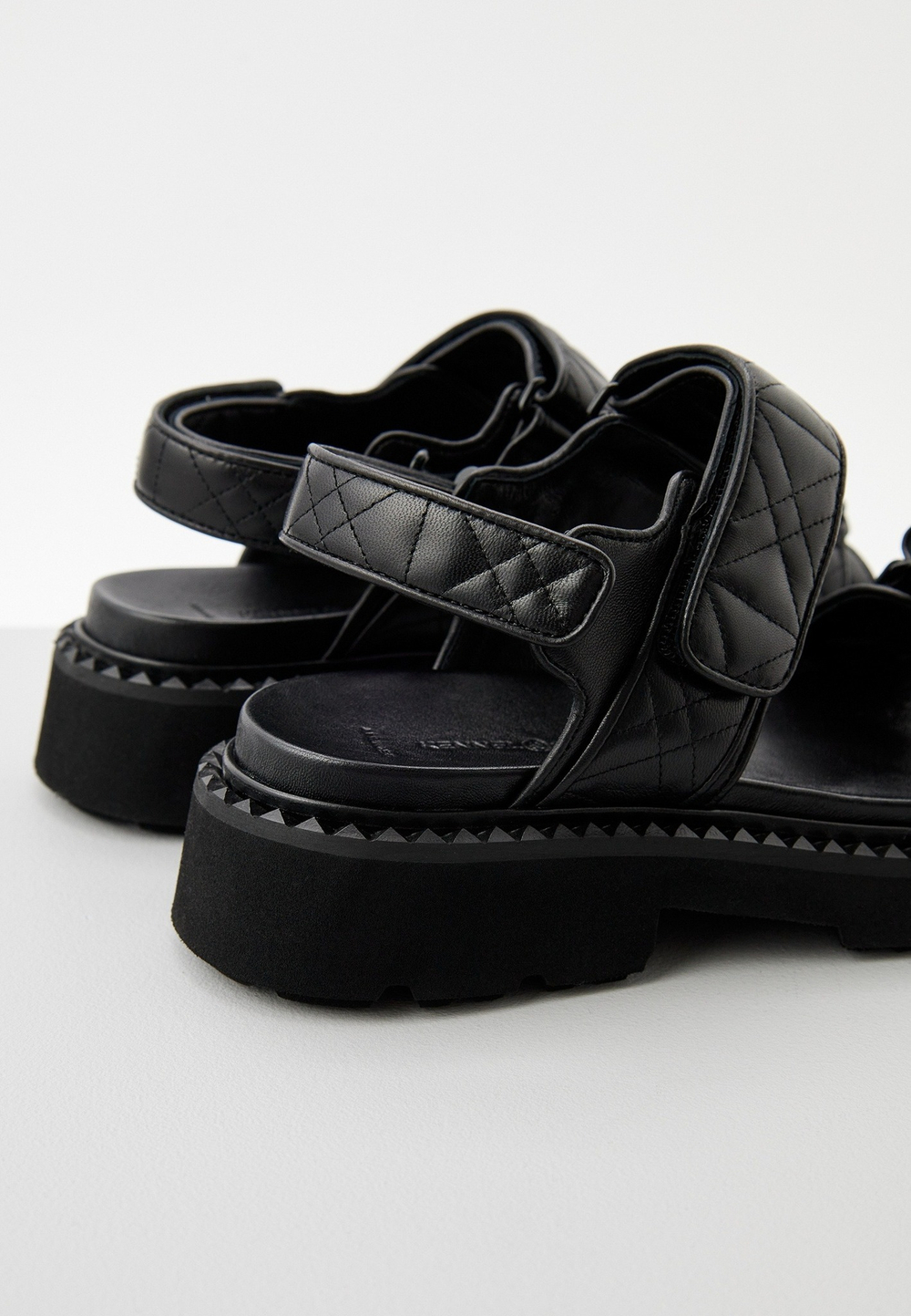 Босоножки женские Kennel&Schmenger Close