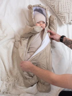 Комбинезон для малыша демисезонный