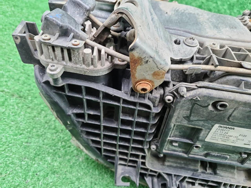 Фара левая Scania R-Series (2016-н.в.) галоген