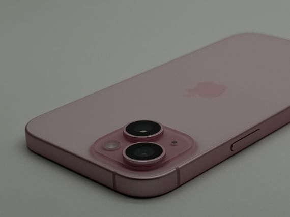 iPhone 15 128Gb Pink