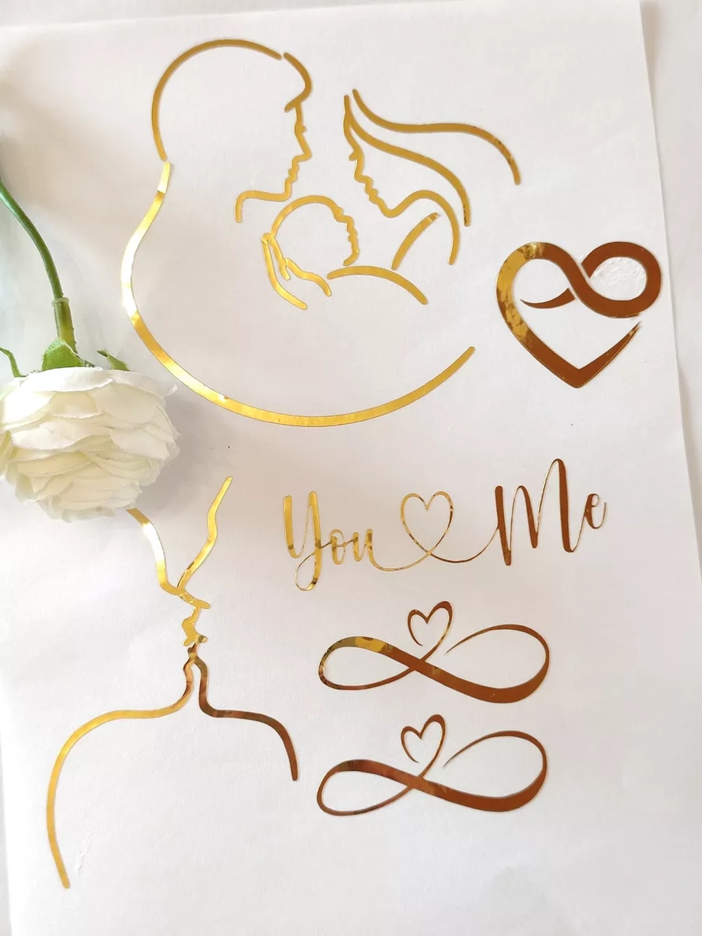 Наклейки свадебные зеркальное золото на бокалы и бутылки.