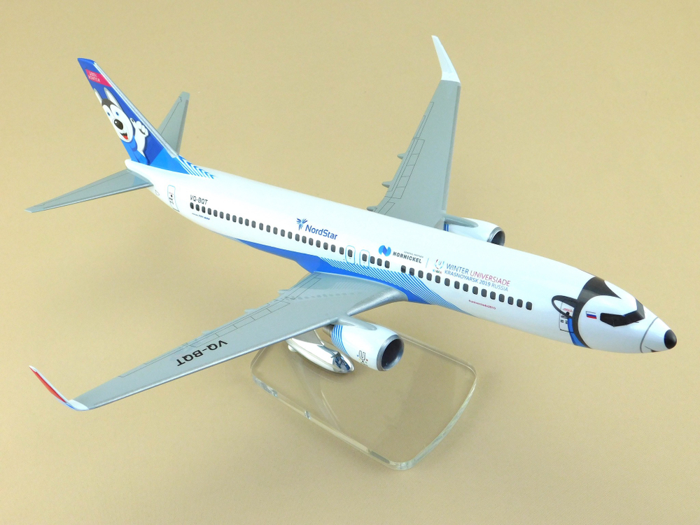 Модель самолета Boeing 737-800 (М1:100, Nordstar Лайка)