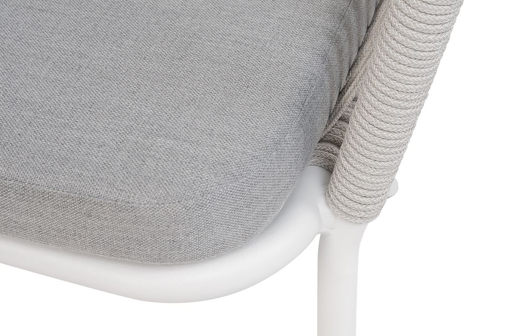 "Марсель" стул плетеный из роупа, каркас алюминий белый муар, роуп светло-серый меланж круглый tex, ткань светло-серая
