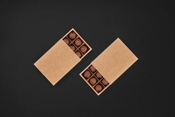 Упаковка для 12 шоколадных конфет