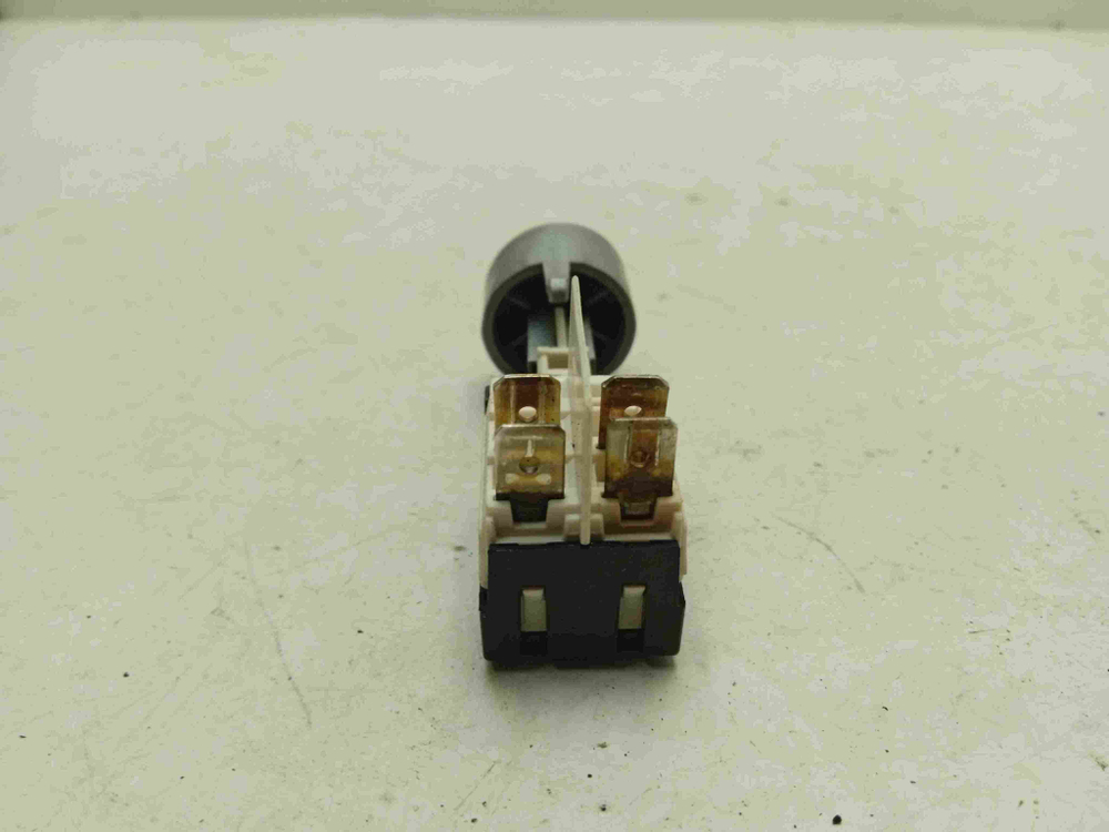 WKB61041PTMSC кт195 Сетевая кнопка для стиральной машины Beko WKB61041PTMSC б/у