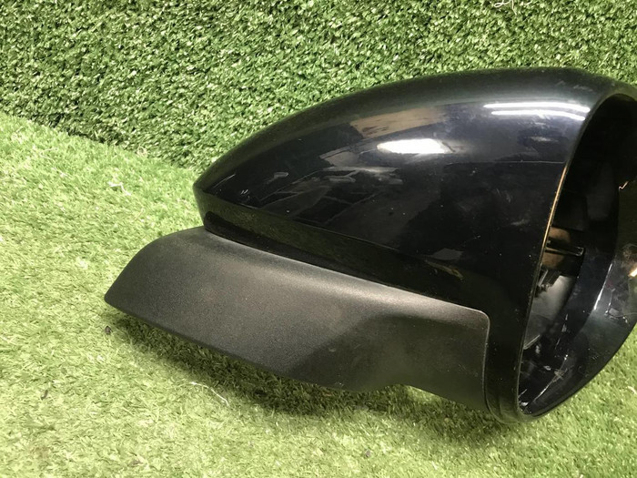 Крышка зеркала правая Porsche Cayenne 3 (17-нв)