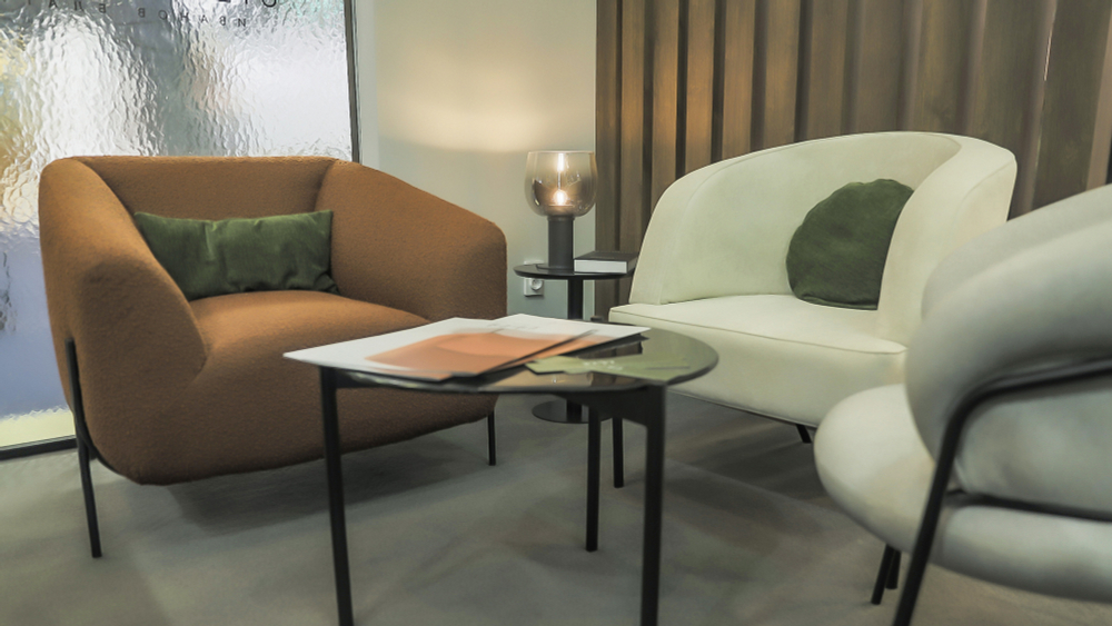 Настольный светильник Maytoni MOD414TL-01B