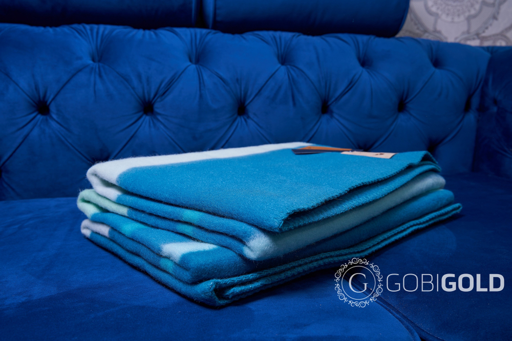 Одеяло тканое из шерсти мериноса LUX (овечья шерсть) ERDENET 150x200 см. - зелено-голубое