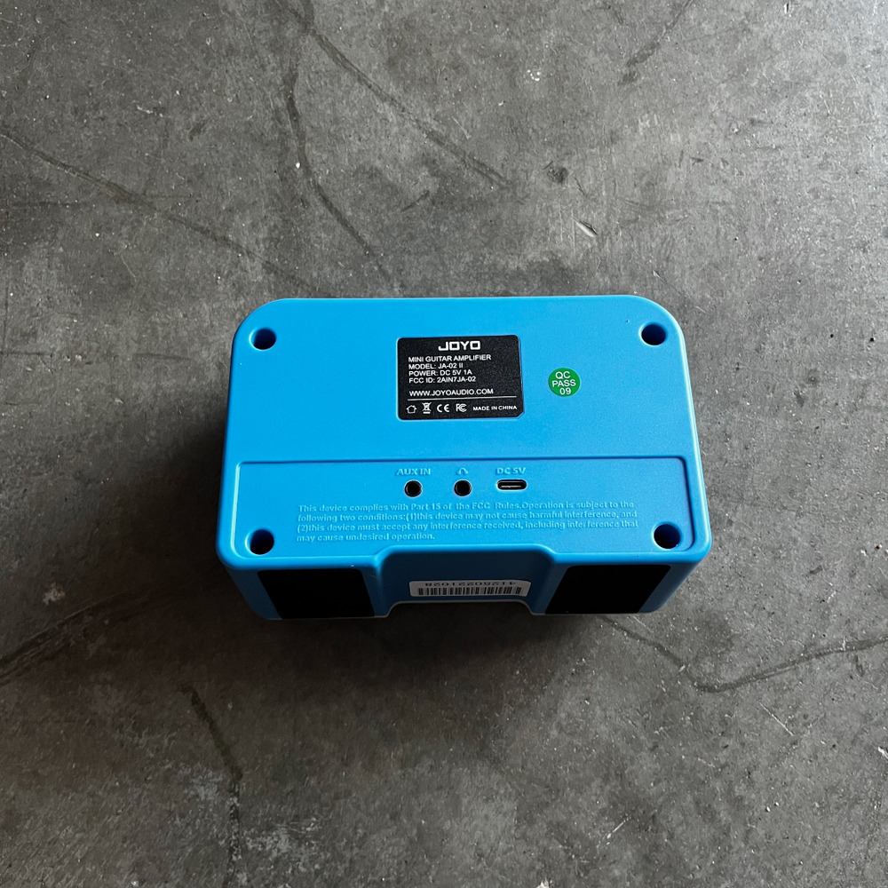 JA-02-II-blue Комбоусилитель гитарный 5Вт голубой Joyo