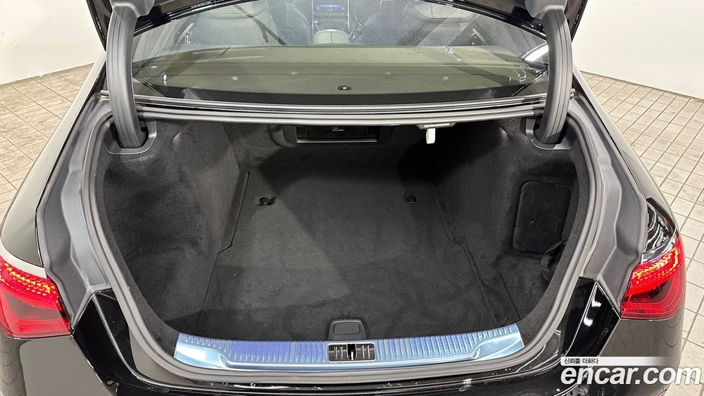 Mercedes-Benz S-Class W223 S500L 4MATIC (10.2023)