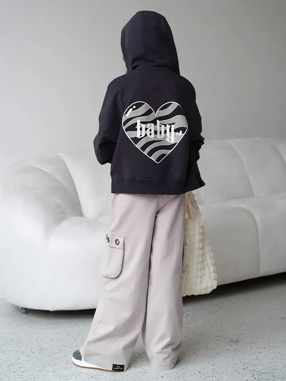 Спортивный костюм для девочки в школу