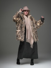 Короткая шуба / натуральный мех опоссум