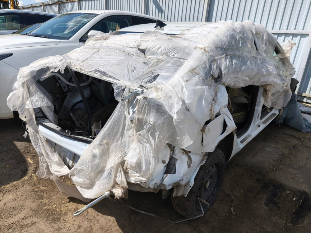 LADA VESTA Седан Enjoy 1.6 106hp 5MT