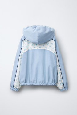 ZARA БОМБЕР ИЗ ВЫСОКОТЕХНОЛОГИЧНОЙ ТКАНИ С ЦВЕТОЧНЫМ ПРИНТОМ, ГОЛУБОЙ