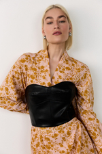 Топ из эко-кожи