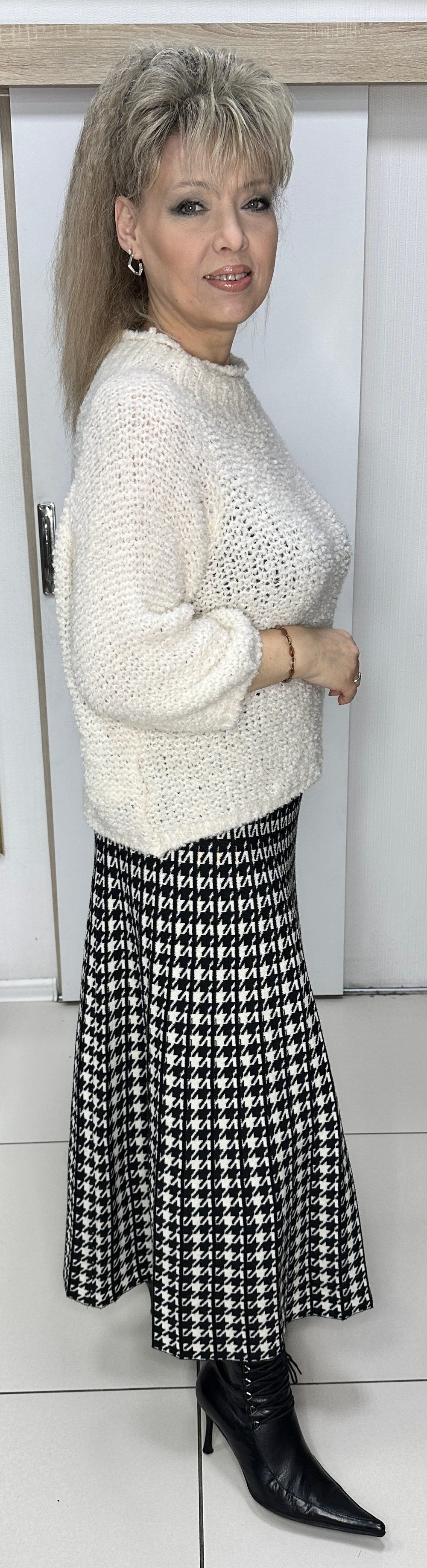 Белый итальянский свитер букле