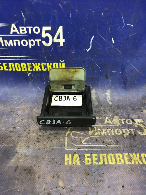 Пепельница MITSUBISHI LANCER 1993