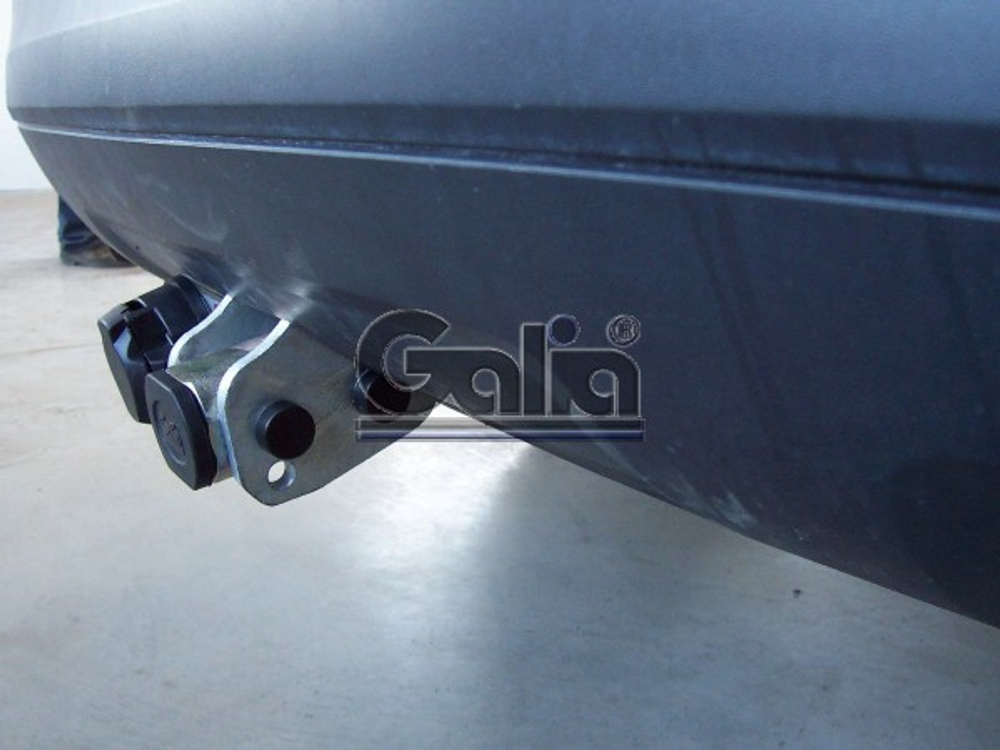 Фаркоп оцинкованный Galia V052C для Audi Q7 2006-2015, Porsche Cayenne 2002-2010, 2010-, Volkswagen Touareg 2002-2010, 2010-(паспорт и сертификат в комплекте)(без электрики)