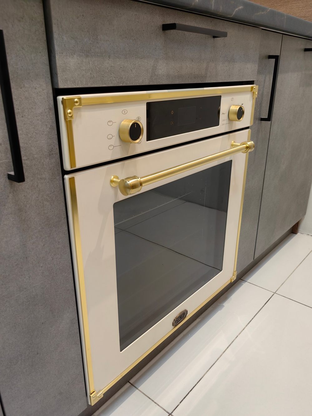 электрическая духовка O 536 B