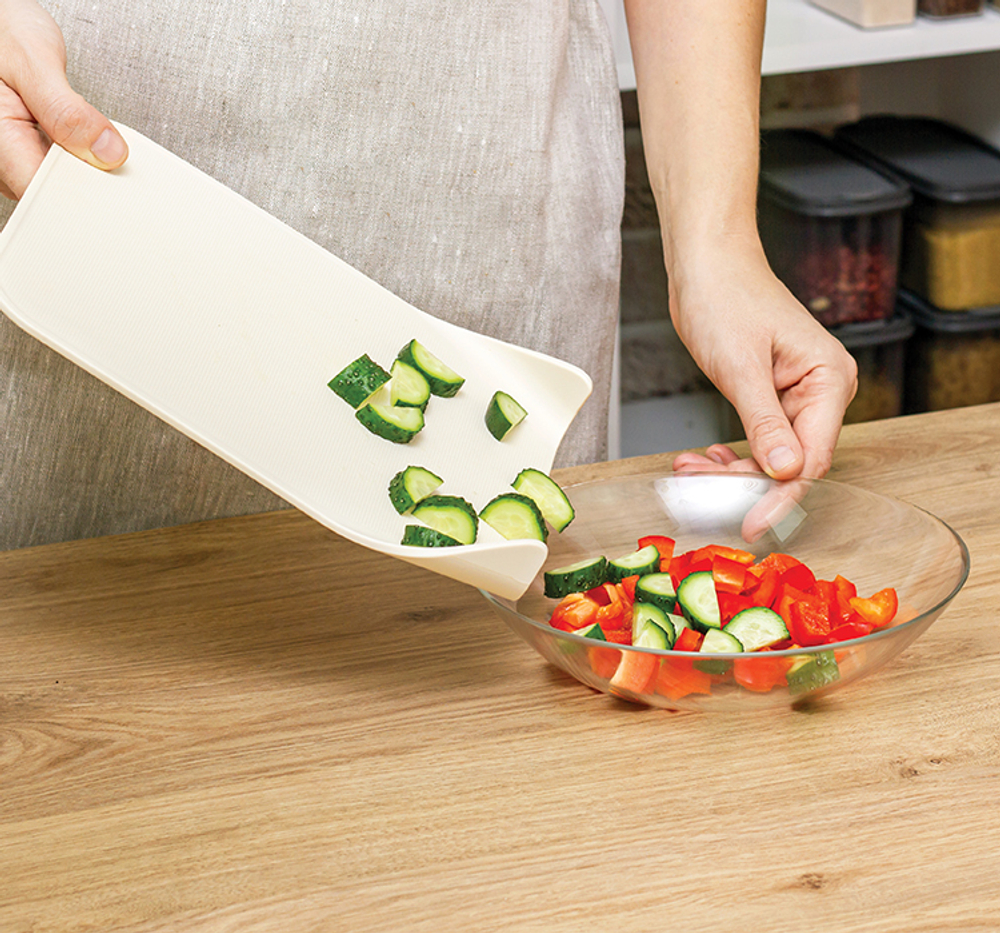 Набор разделочных досок из 3х шт ТРИНИТИ с удобным изгибом разных цветов (S:25×18,5см, M:29,5×22см,L:34×25,5см)