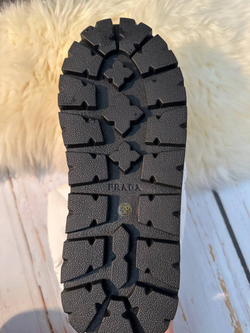 Дутики Prada