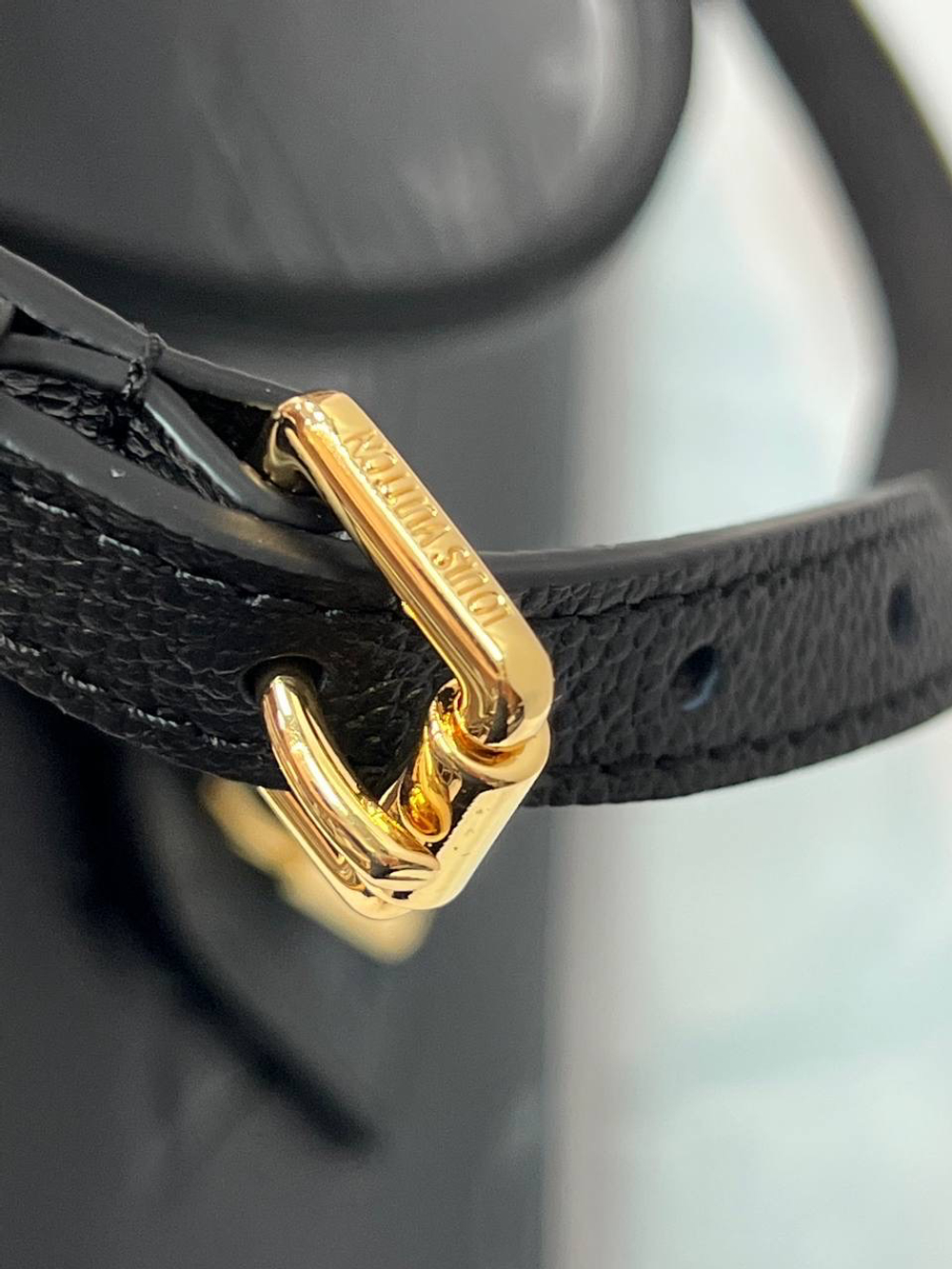 Сумка Louis Vuitton Grand Palais
