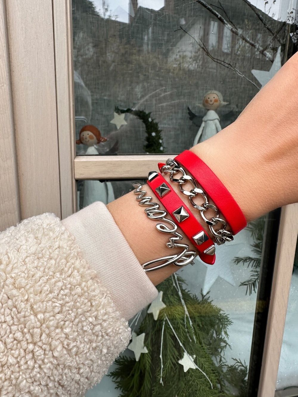 MISTRESS БРАСЛЕТ 01 RED