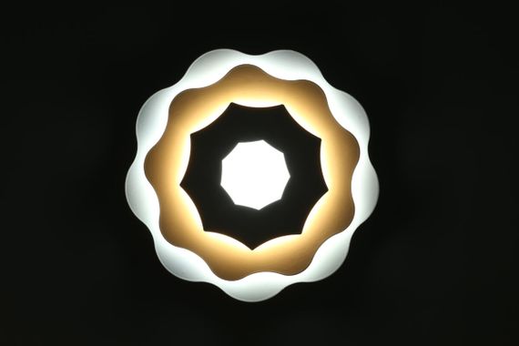 Настенный светодиодный светильник Omnilux Varedo OML-07901-26