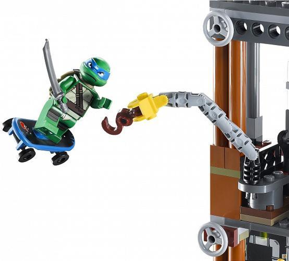 LEGO Teenage Mutant Ninja Turtles: Атака логова Черепашек 79103 — Turtle Lair Attack — Лего Черепашки-ниндзя мутанты