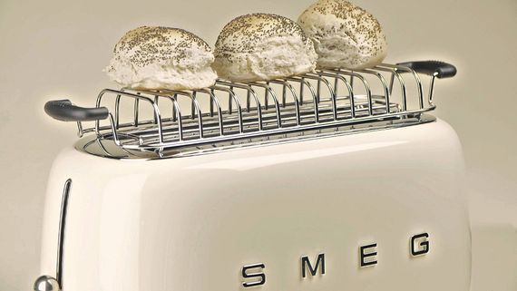 Тостер Smeg TSF02WHEU