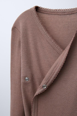 ZARA НАБОР ИЗ ДВУХ БОДИ ИЗ СМЕСОВОЙ МЕРИНОСОВОЙ ШЕРСТИ С ВЫРЕЗОМ КИМОНО, КОРИЧНЕВЫЙ