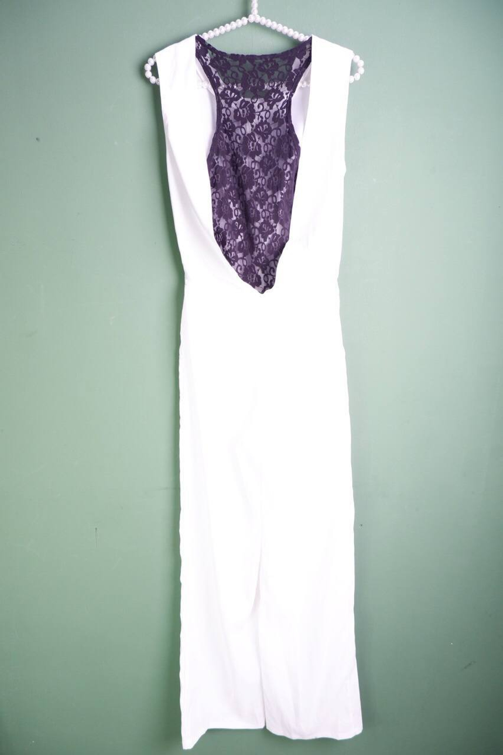 Комбинезон с кружевной вставкой, визуально на 44 размер