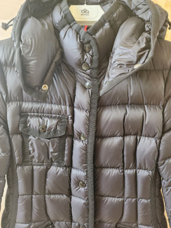 Пуховик Moncler