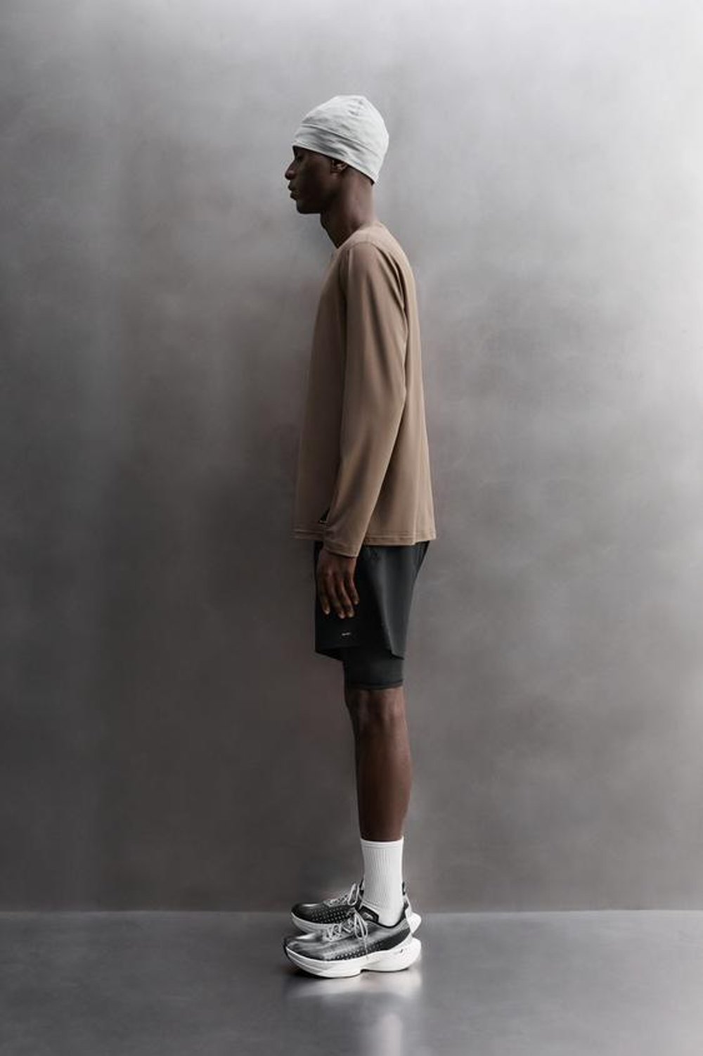 ZARA БАЗОВЫЕ СПОРТИВНЫЕ ШОРТЫ 2 В 1, ЧЕРНЫЙ