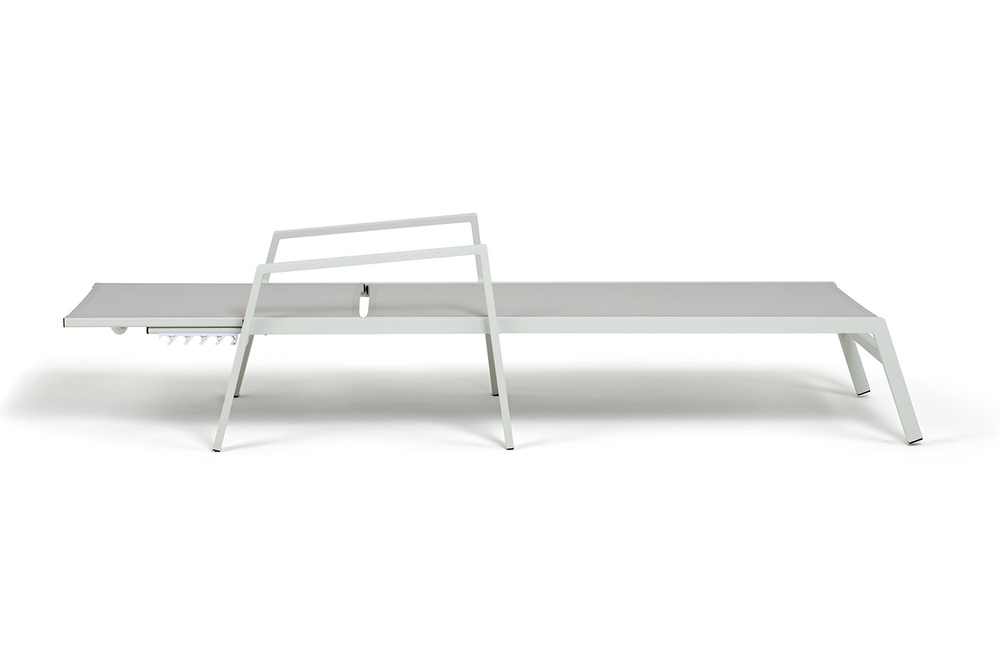 "Парма" шезлонг из алюминия темно-серый (RAL7024) муар, ткань текстилен серая