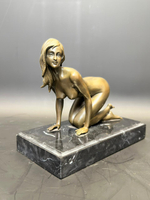 Бронзовая скульптура «Девушка на камне»