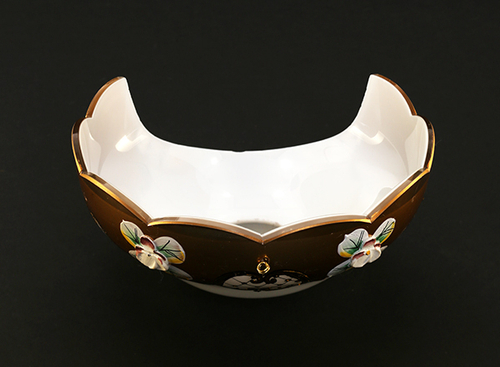 Розетка Смальта белая №0235