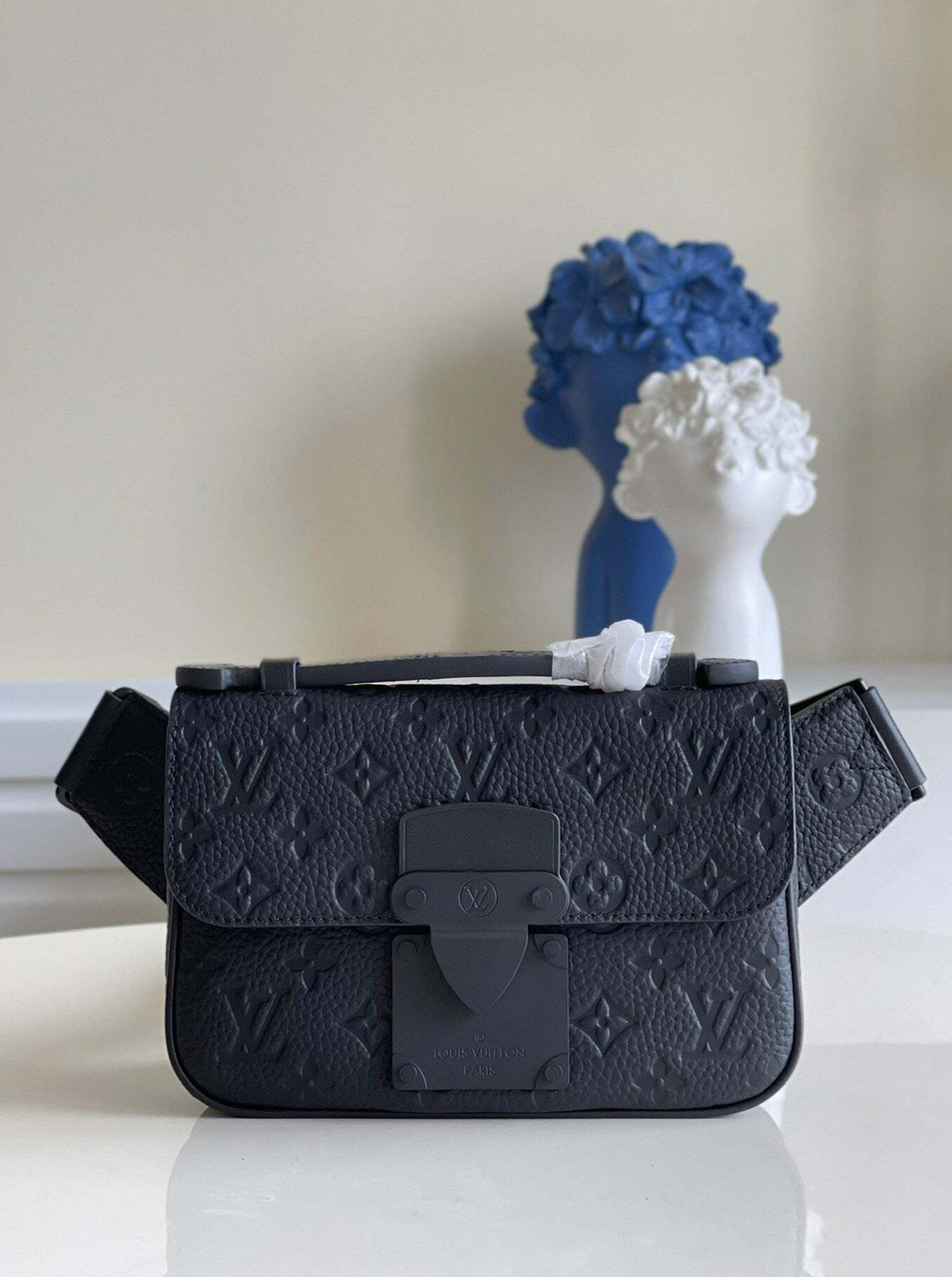 Louis Vuitton S Lock Sling Bag