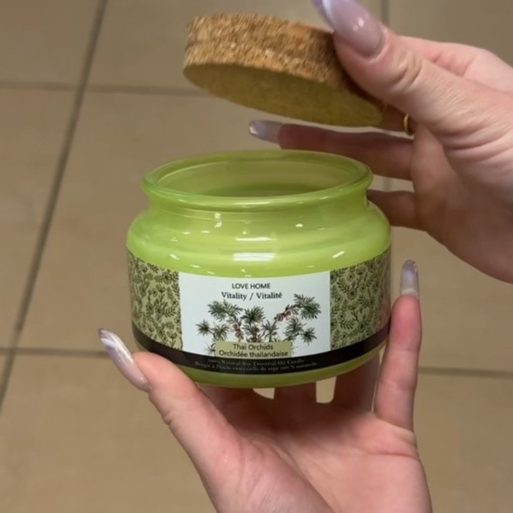 Свеча ароматическая Frövi, тайская орхидея, соевый воск