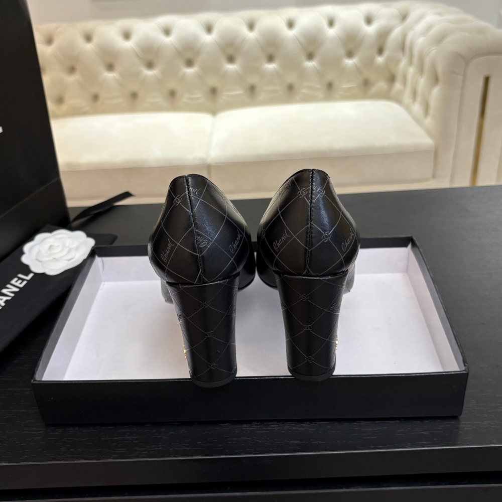Chanel Pumps