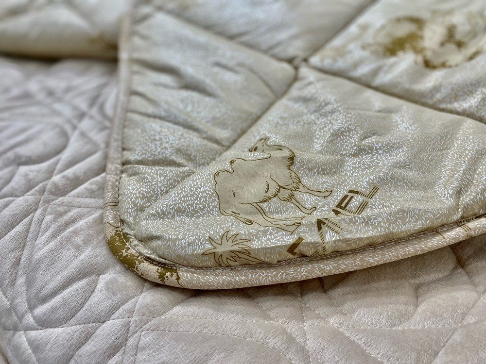 Одеяло "Бест" верблюжья шерсть (52)