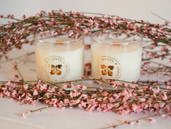 Свеча в стеклянном стакане 320 мл, «Фрезия под дождем»