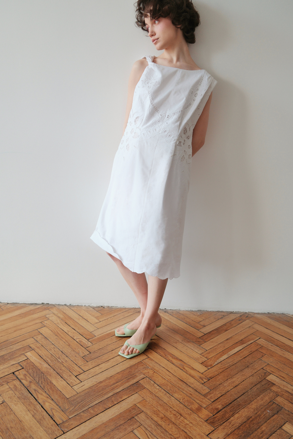 Платье асимметричного кроя