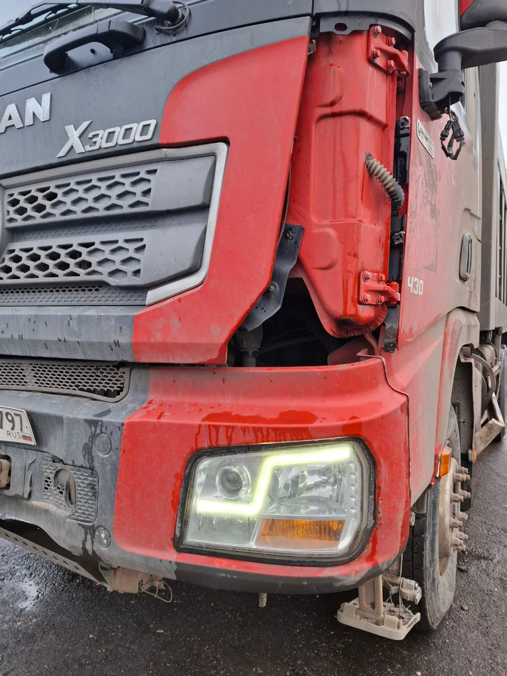 Shacman (Shaanxi) SX* 6x4 Самосвал SX32586T384 (Дизельный, 11,6 л, 430 л.с., МТ)